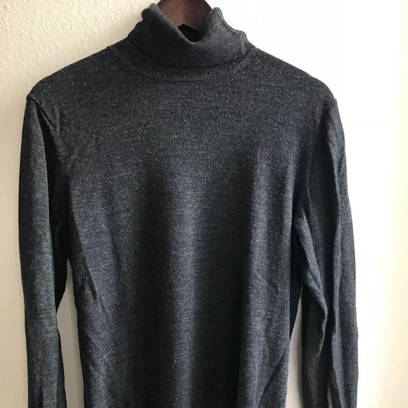 Uniqlo Other - Uniqlo grey extra fine merino turtleneck